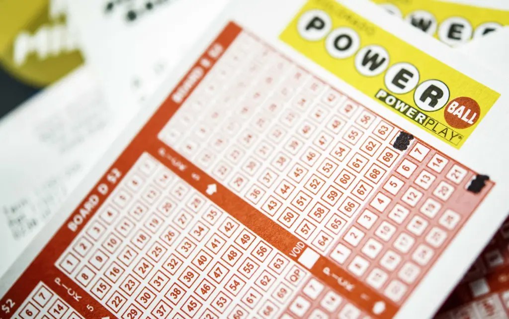 Powerball hits $1 billion: Winning numbers for Saturday's jackpot