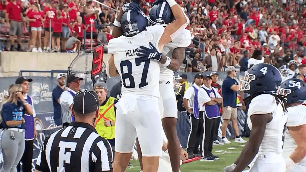 Eagles fade in second half, drop season opener to Fresno State