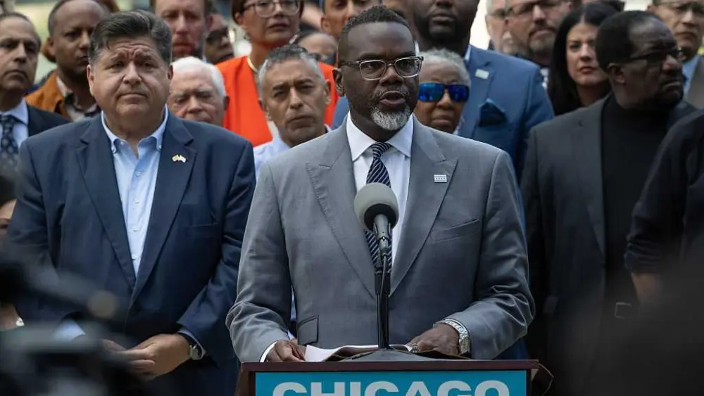 Chicago braces for federal immigration enforcement operation while Trump criticizes local officials
