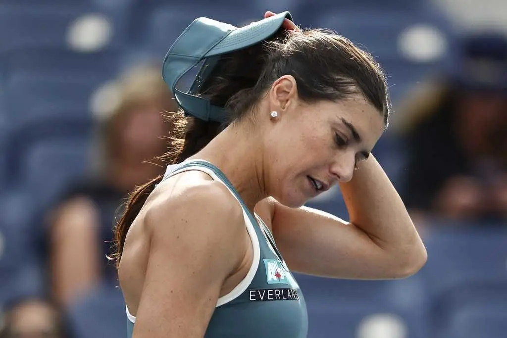 Tennis player Sorana Cirstea says trophy was stolen from her New York hotel room during the US Open