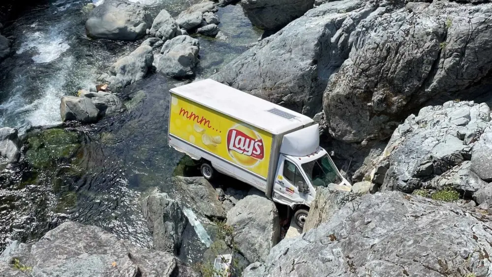 Frito-Lay truck plunges 150 feet into river canyon in Northern California