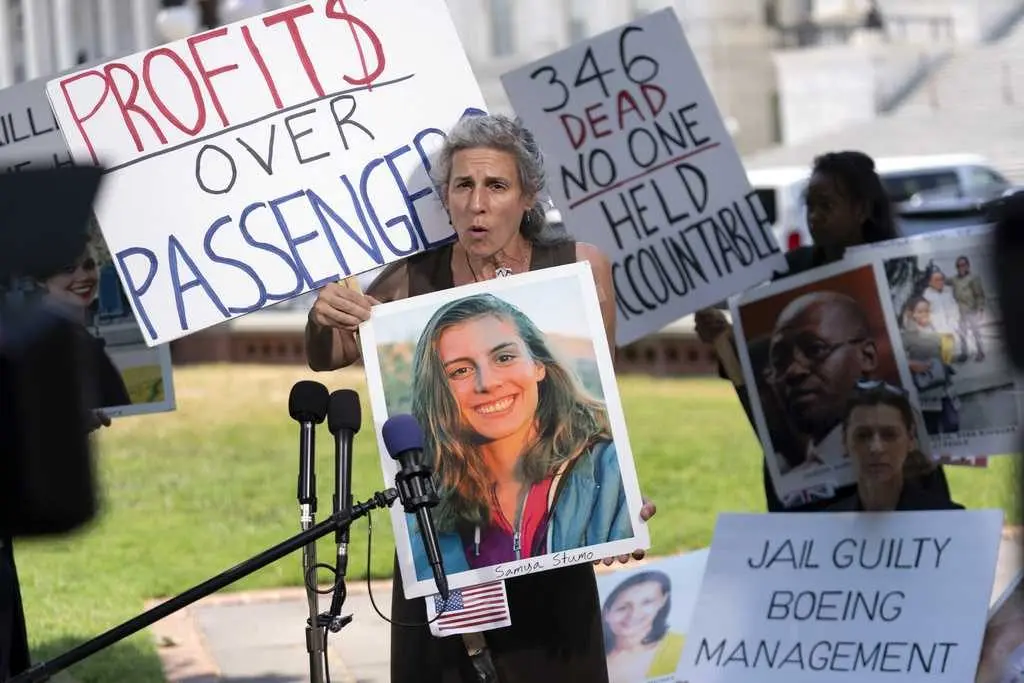 Families of Boeing crash victims make potential final plea for criminal prosecution