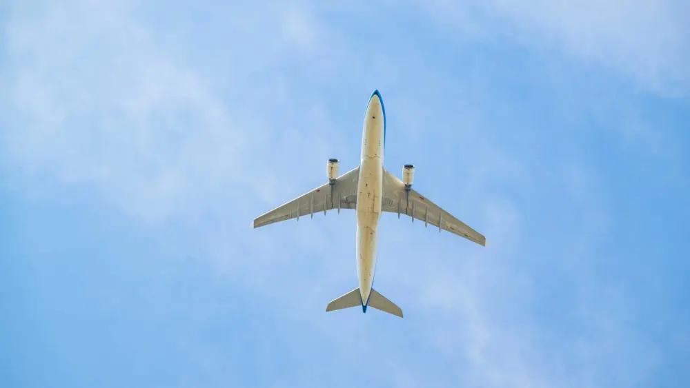 Smoke and electrical issues force emergency landing in Houston