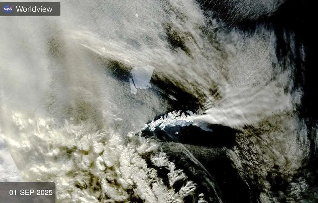 Most enduring and biggest iceberg breaks apart, with more splintering to come in its death spiral