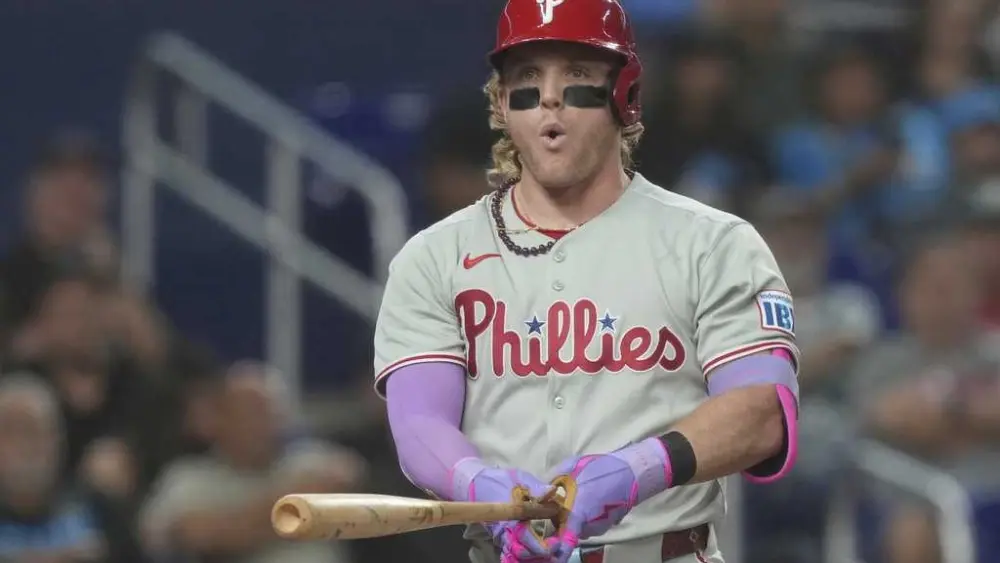 Phillies invite young fan to meet Harrison Bader after viral home run ball dispute
