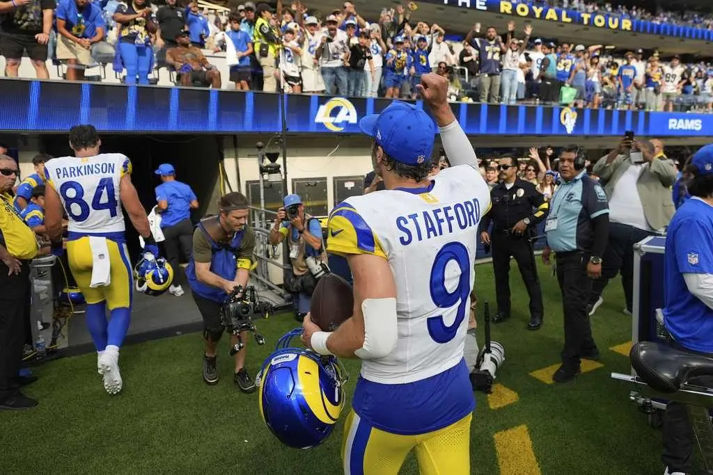 Rams' Matthew Stafford becomes 10th quarterback in NFL history with 60,000 yards