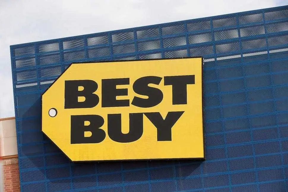 'Senseless tragedy': 2 dead, 1 injured in domestic shooting outside Georgia Best Buy store