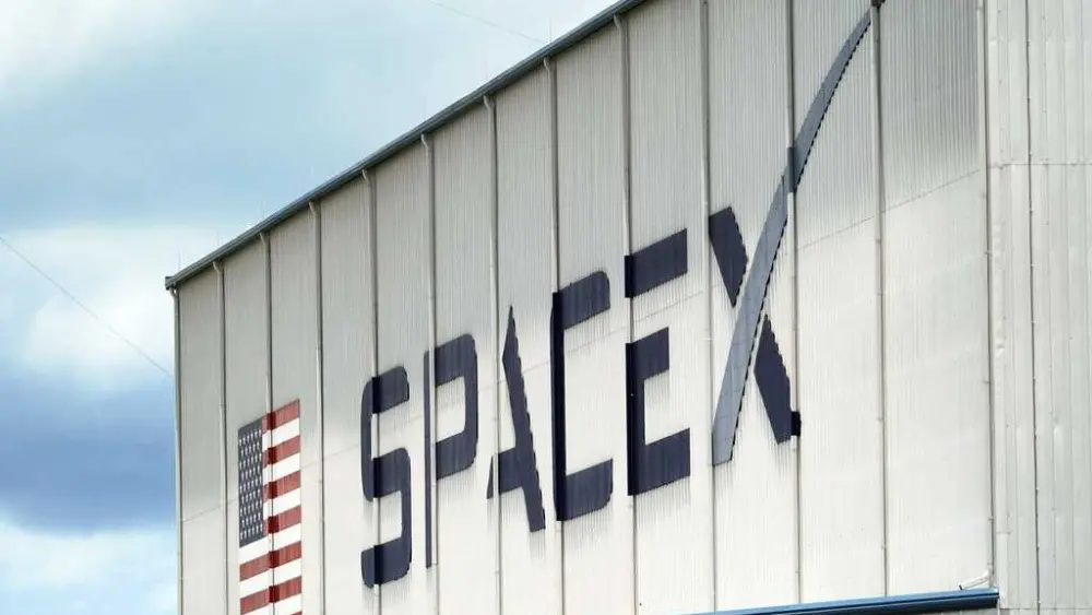 Musk's SpaceX spends $17 billion to acquire spectrum licenses from EchoStar