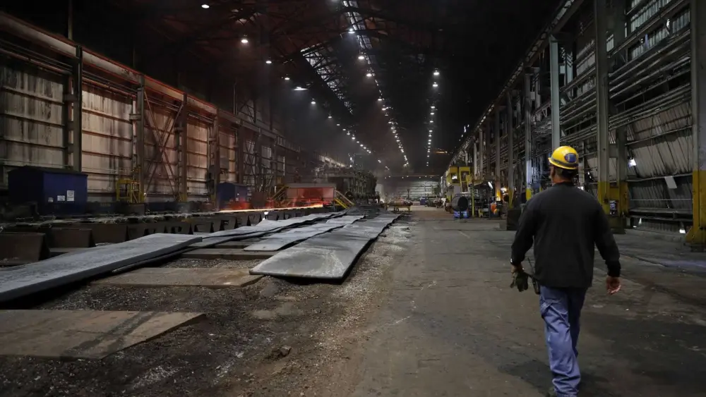 US Steel shutting down its Granite City mill. Its deal with Trump won't let it fire 800 workers - for now