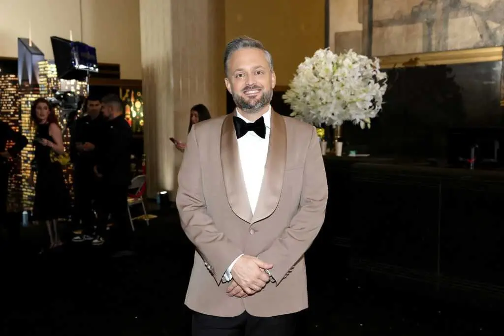 Who is Nate Bargatze? What to know about the host of the 2025 Emmy Awards