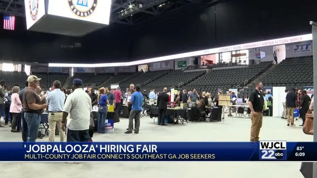 Savannah rallies to support International Paper workers at job fair after mill closure