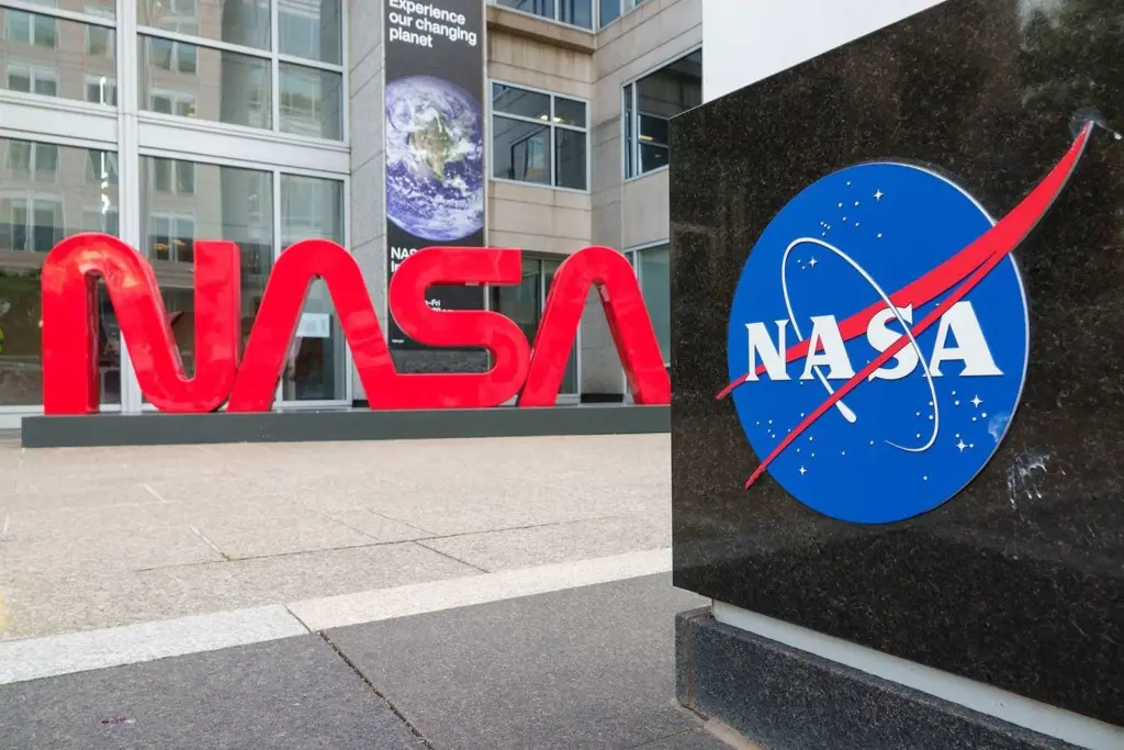 Trump admin escalates space race with China, banning visa-holding scientists from working at NASA