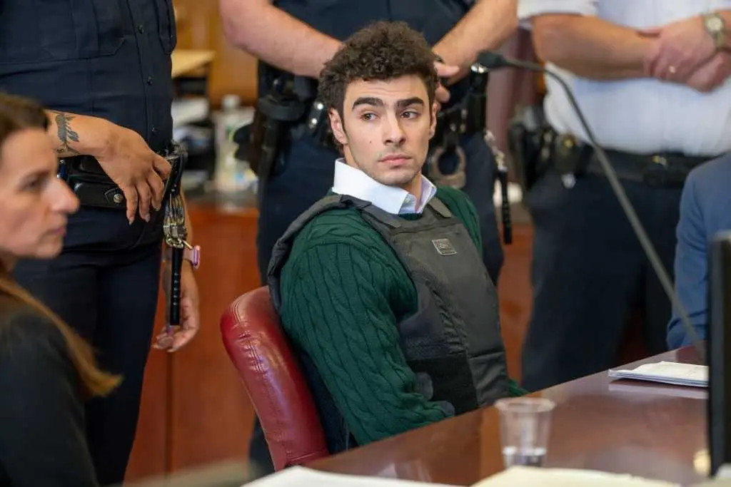 Luigi Mangione due in court amid double jeopardy fight in UnitedHealthcare CEO's killing