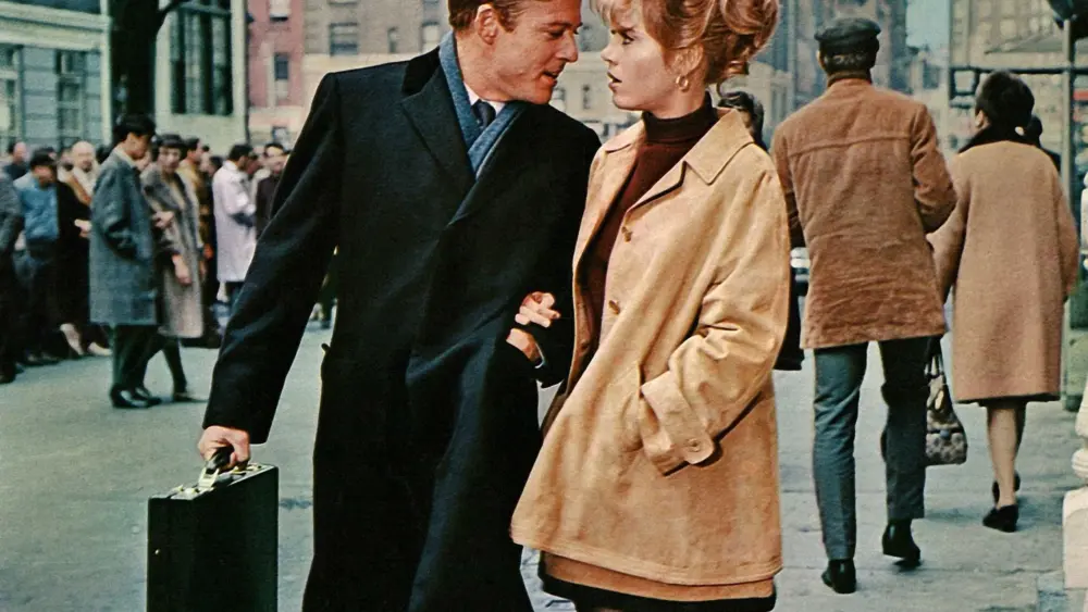 Jane Fonda says she 'can't stop crying' over the passing of former costar Robert Redford