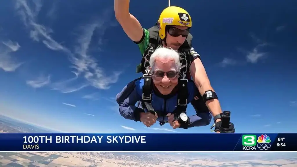 100-year-old World War II vet jumps out of plane
