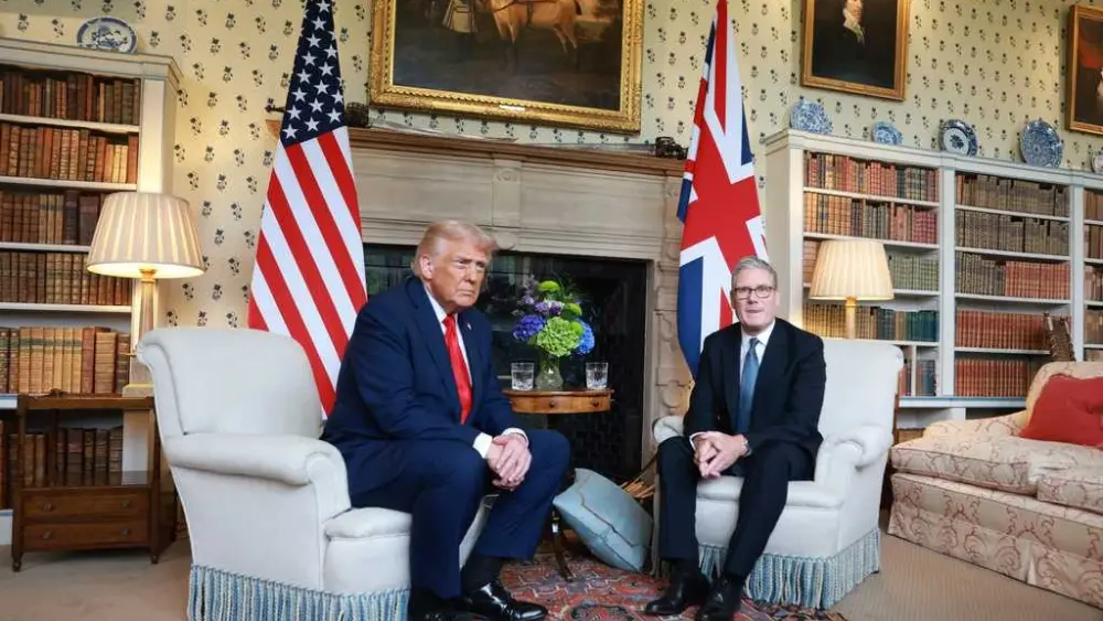 White House: Trump helicopter makes unscheduled UK landing due to 'Minor hydraulic issue'