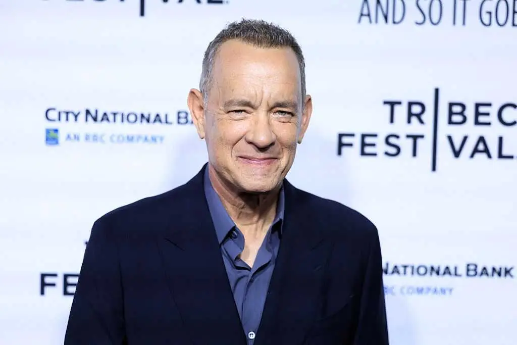 Tom Hanks makes good on a promise to a typewriter shop in Oregon