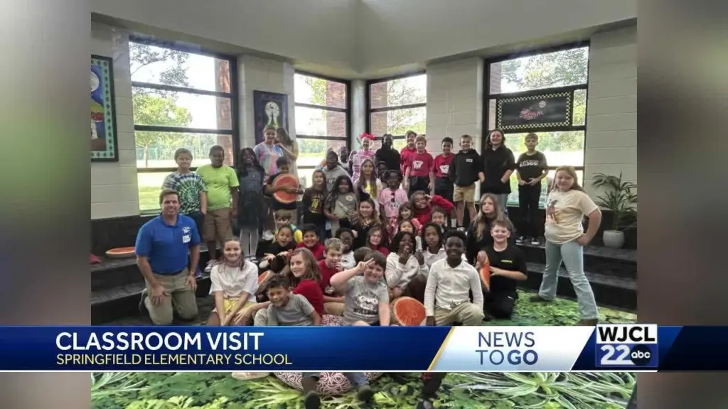 Springfield Elementary School 4th grade classes
