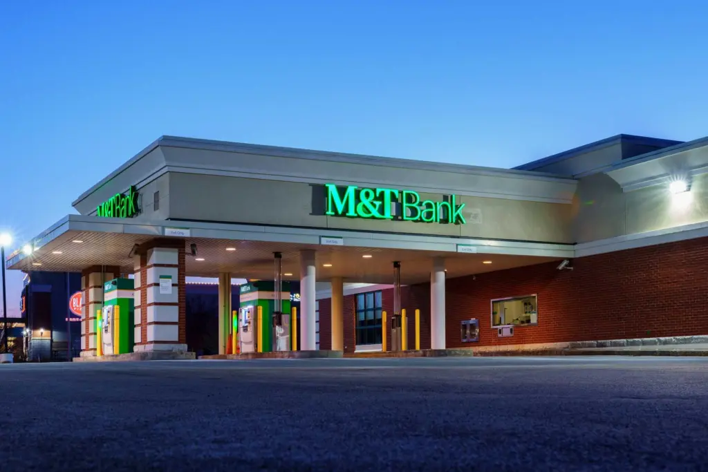 M&T Bank reports issues with online and mobile banking