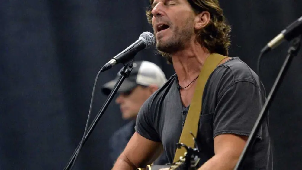 Brett James, Grammy-winning 'Jesus, Take the Wheel' songwriter, dies in plane crash