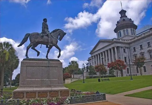 Pay raise dispute leaves South Carolina lawmakers unpaid for 2025