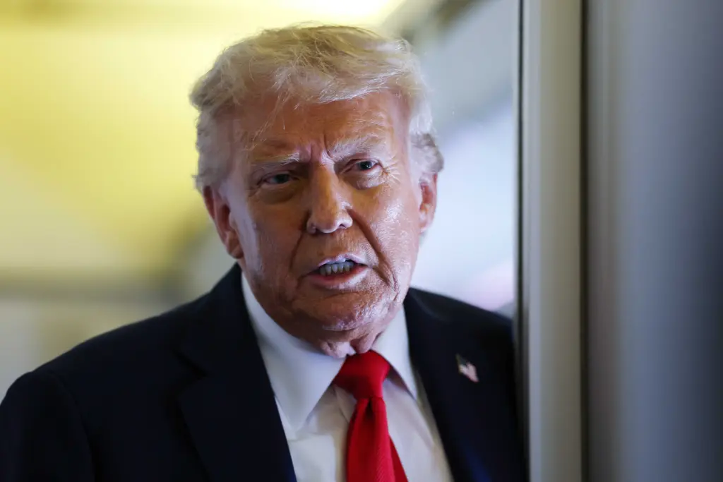 Supreme Court will weigh expanding Trump's power to shape agencies by overturning 90-year-old ruling