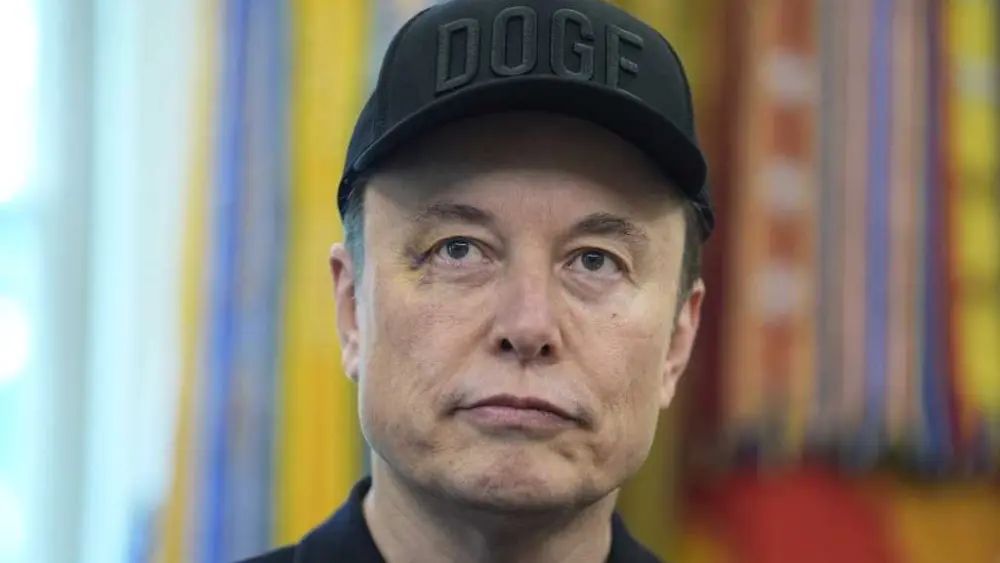 Trump administration rehires hundreds of federal employees laid off by DOGE