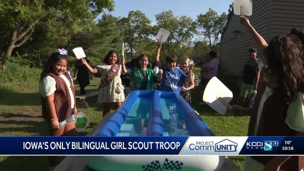 Bilingual Girl Scout troop breaks the mold in their state, celebrates culture and girlhood
