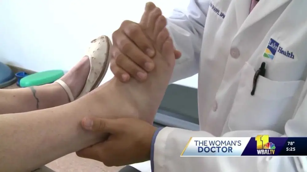 Summer footwear can lead to foot pain in the fall