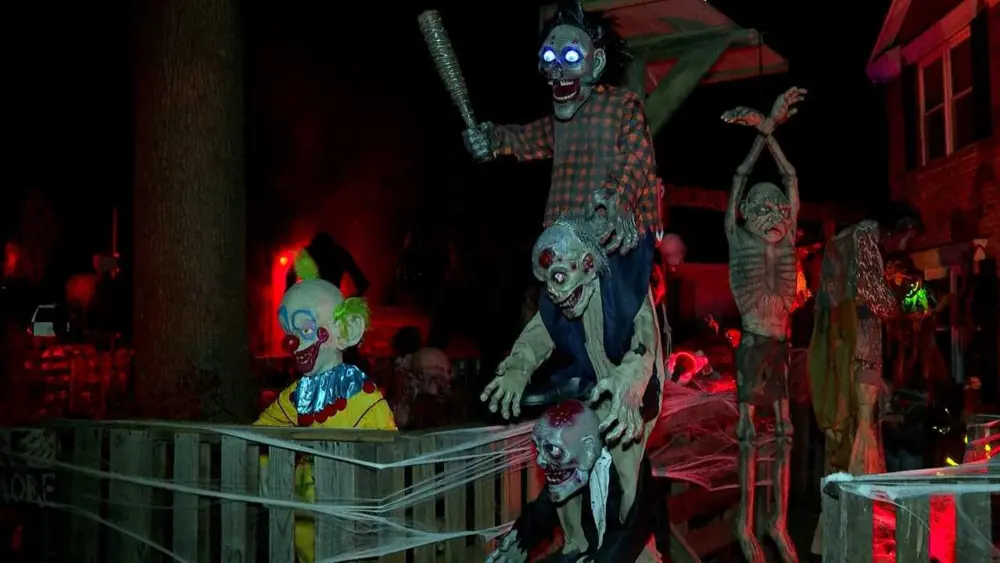 Georgetown man transforms home into haunted Halloween tradition for 27 years