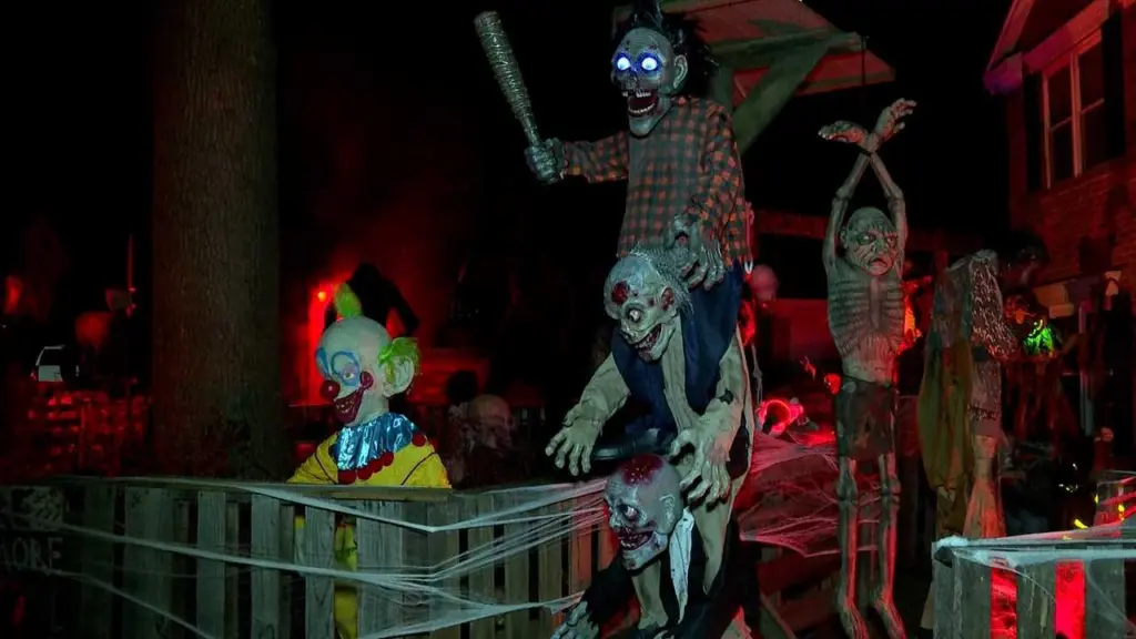 Georgetown man transforms home into haunted Halloween tradition for 27 years