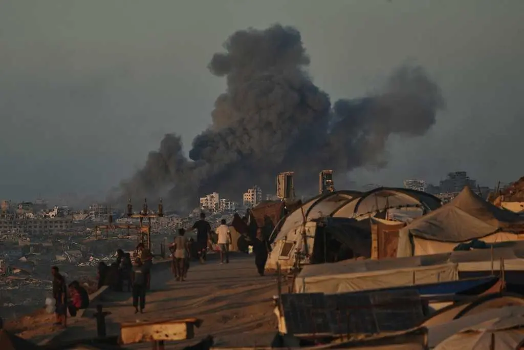 Israel orders Palestinians to leave Gaza City, saying those who stay will be considered militants