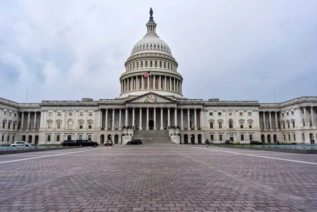 Shutdown fallout: Jobs, pay, benefits, even groceries could be disrupted