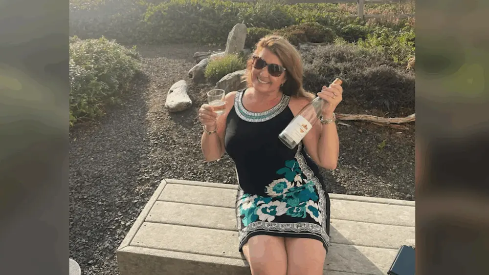'It looks like I'm dead:' Woman writes own witty obituary