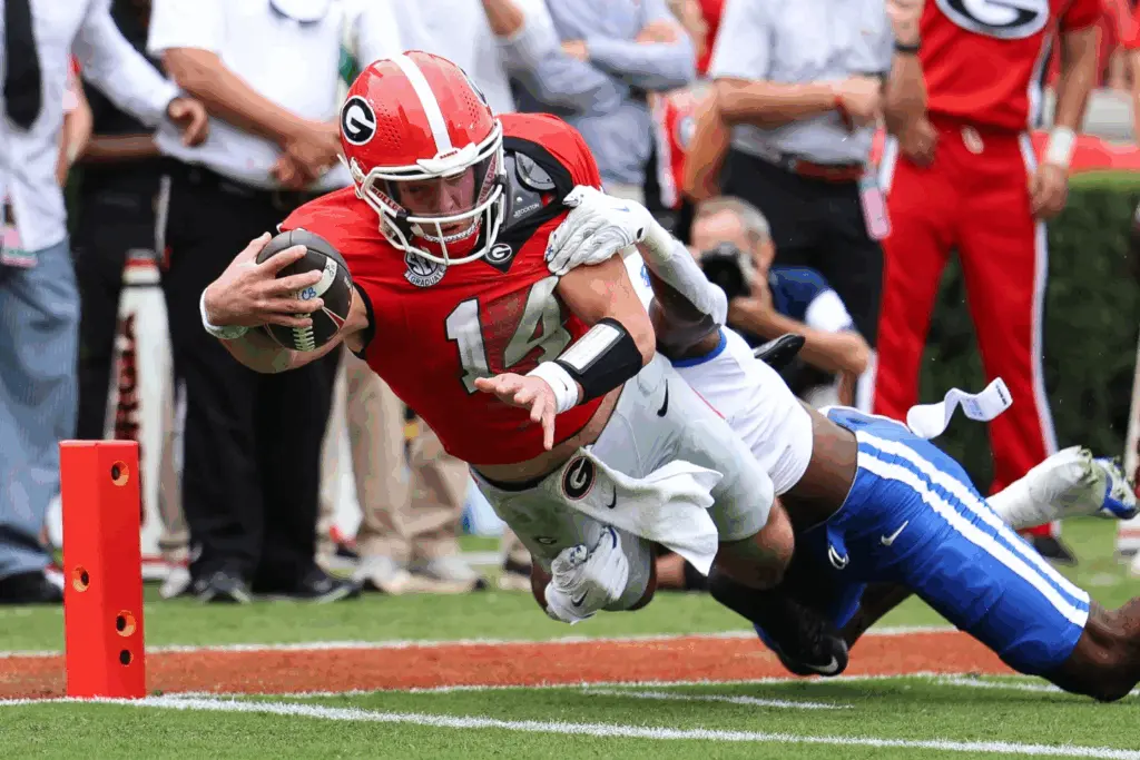 No. 12 Georgia bounces back from first loss of the season to beat Kentucky 35-14
