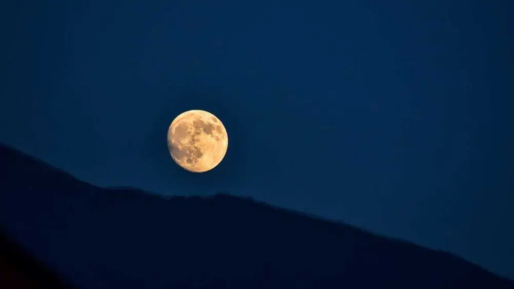 What you'll see in the night sky this October