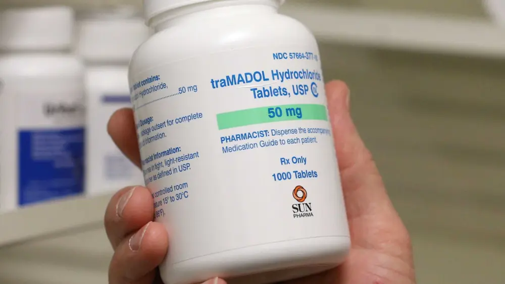 Common opioid is not that effective for easing chronic pain, study finds