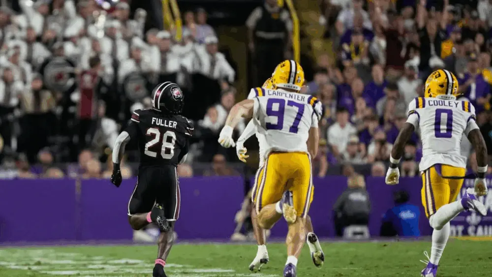 Nussmeier’s big night leads LSU past South Carolina, 20–10