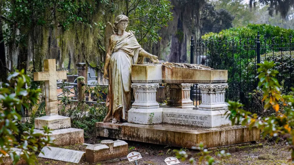 America's Spookiest Destinations: Why Savannah, 2 other cities still scare us
