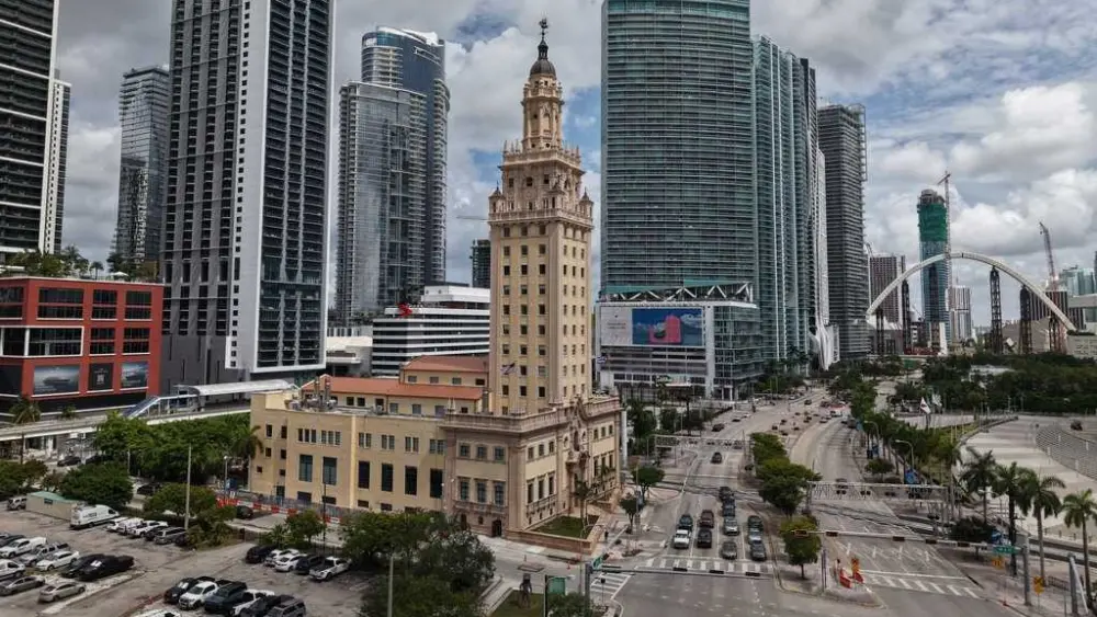 Florida judge temporarily blocks transfer of downtown Miami land for Trump's presidential library