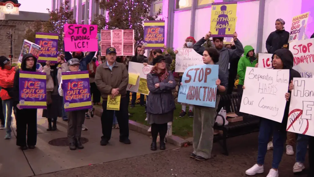 Massachusetts community demands release of 13-year-old from ICE custody