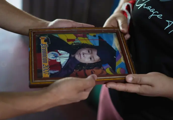 Relatives of family of 8 killed in Georgia interstate crash left reeling from tragedy