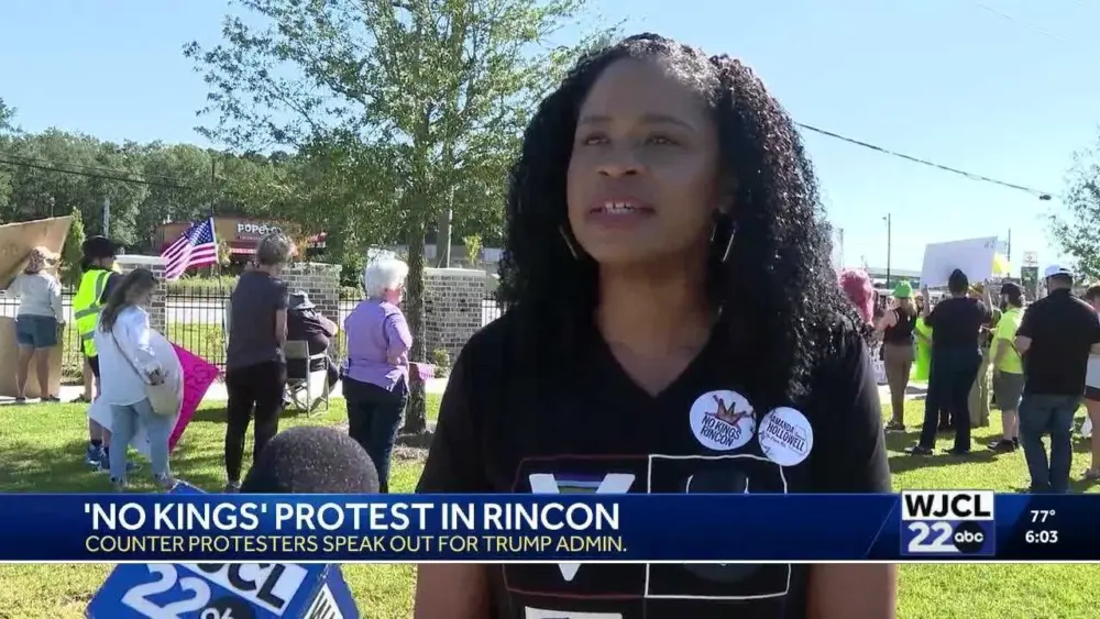 ‘No Kings’ Movement Expands to Rincon, Rallying Protesters for Democracy and Change