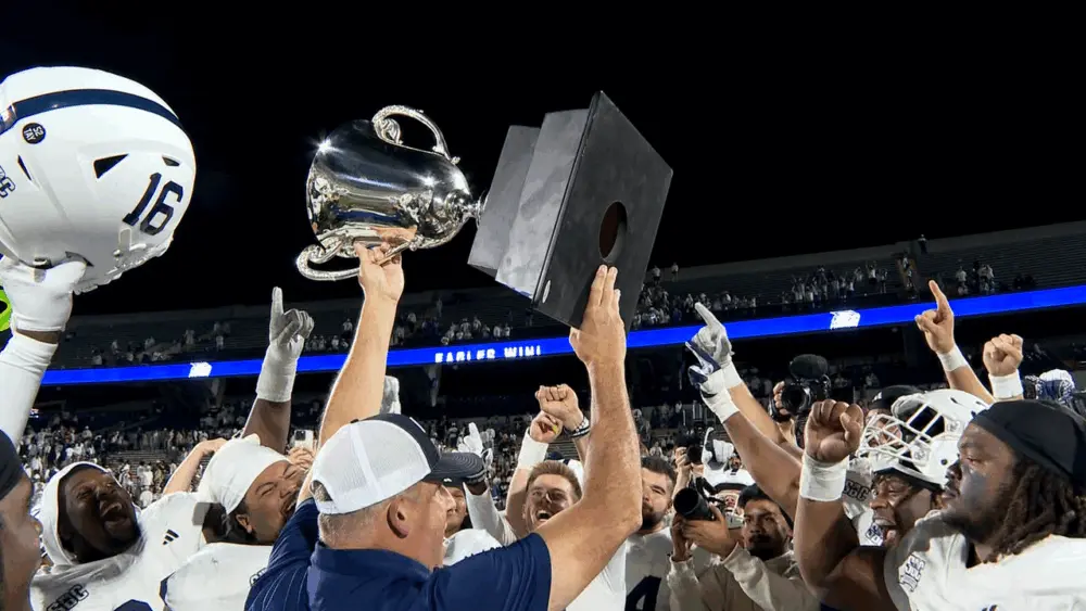 French’s 4 TDs, Brown’s record-tying night lift Georgia Southern past Georgia State, 41–24