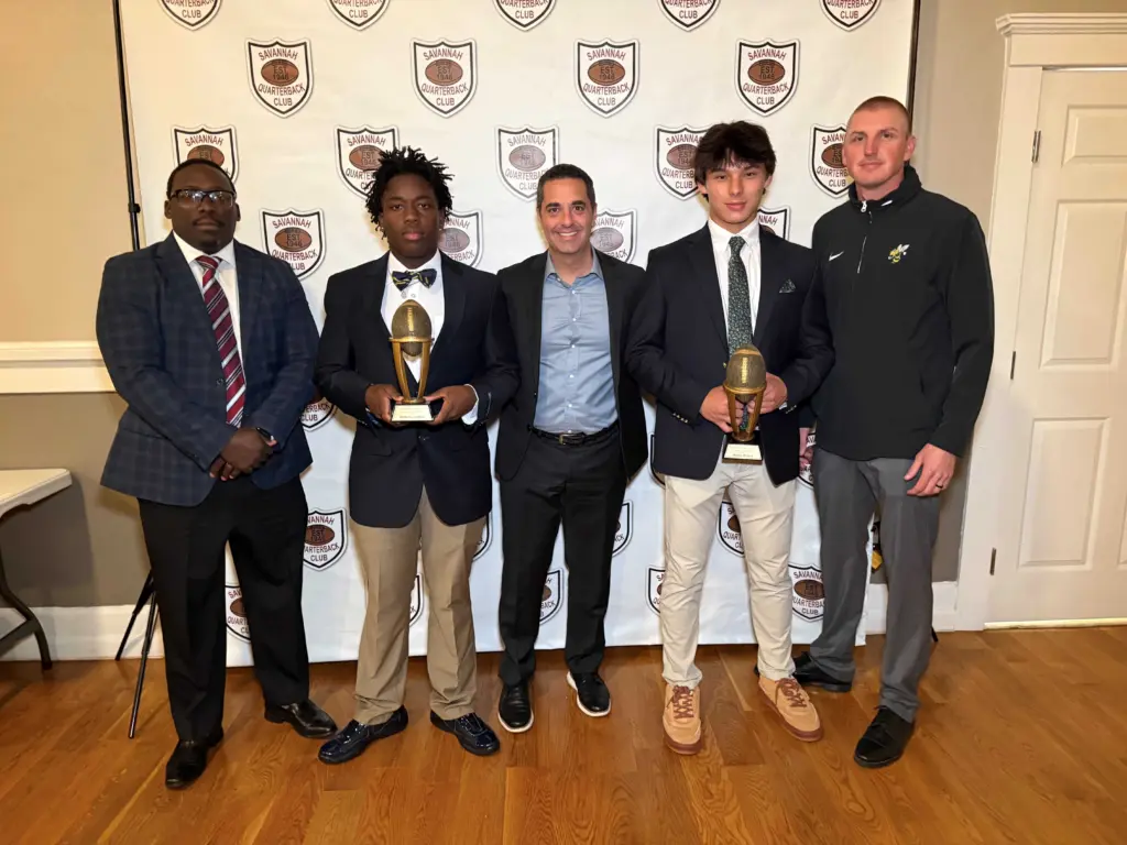 Savannah Quarterback Club honors Offensive, Defensive Players of the Week for week 6