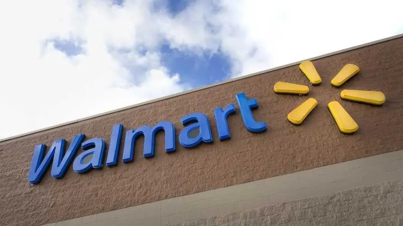 Man stabbed at Walmart on Highway 80