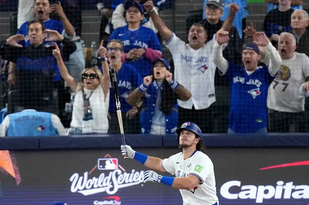 Blue Jays win World Series opener