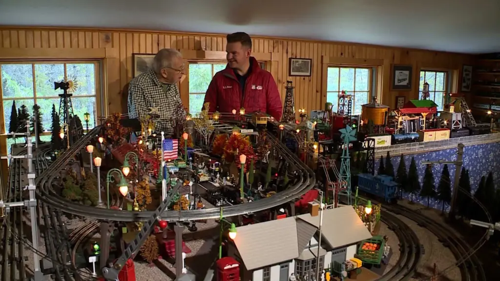 At 92, Maine man looks to pass on his beloved model train village
