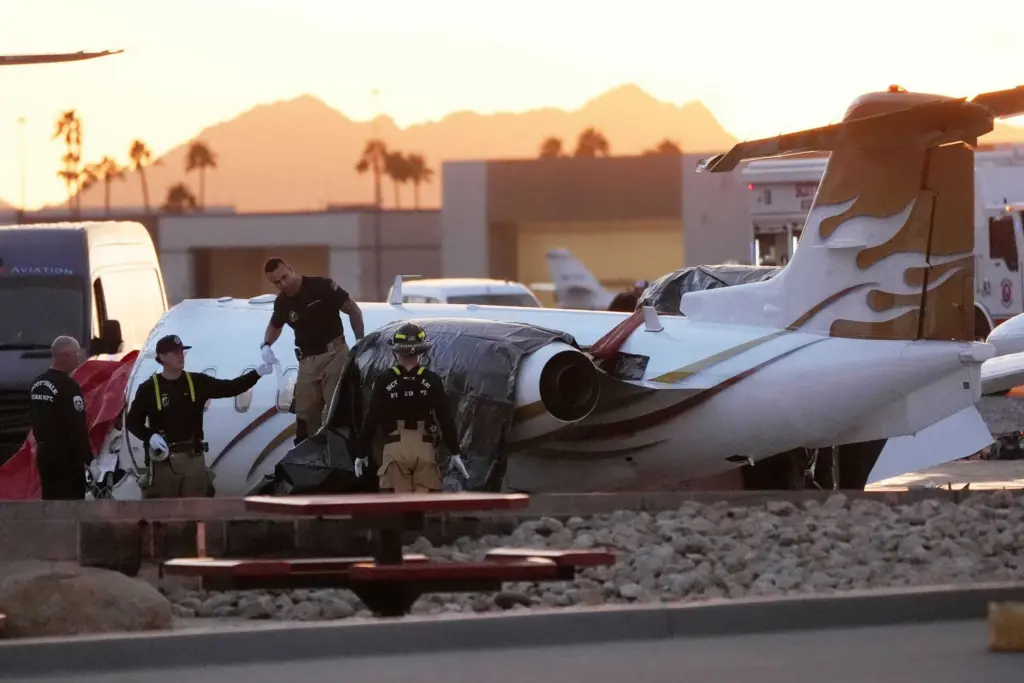 Investigation into crash of small jet owned by Mötley Crüe's Vince Neil prompts urgent NTSB recommendation