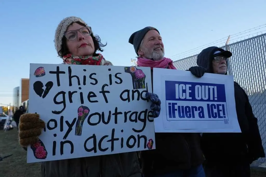 Advocates allege 'inhumane' conditions at Chicago-area ICE facility in new lawsuit